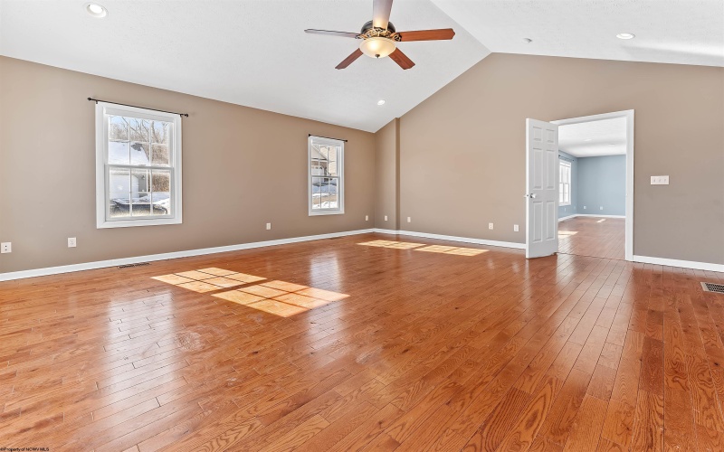 233 Hananlei Drive, Morgantown, West Virginia 26508, 4 Bedrooms Bedrooms, 6 Rooms Rooms,4 BathroomsBathrooms,Single Family Detached,For Sale,Hananlei,10163310