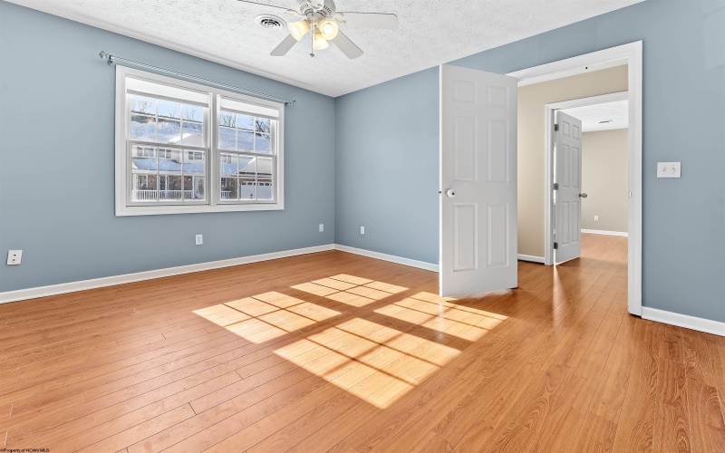 233 Hananlei Drive, Morgantown, West Virginia 26508, 4 Bedrooms Bedrooms, 6 Rooms Rooms,4 BathroomsBathrooms,Single Family Detached,For Sale,Hananlei,10163310