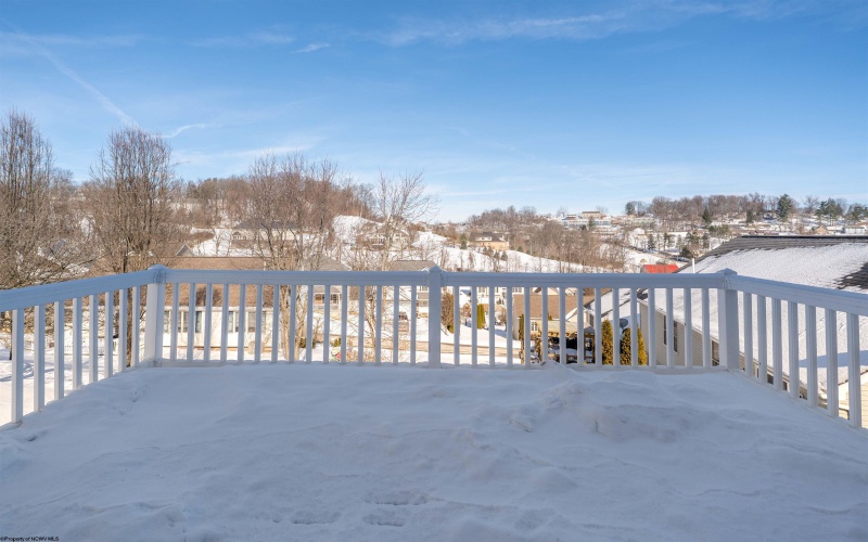 233 Hananlei Drive, Morgantown, West Virginia 26508, 4 Bedrooms Bedrooms, 6 Rooms Rooms,4 BathroomsBathrooms,Single Family Detached,For Sale,Hananlei,10163310