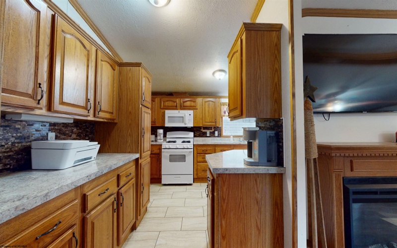 146 BOYLEN Avenue, Grafton, West Virginia 26354, 3 Bedrooms Bedrooms, 9 Rooms Rooms,2 BathroomsBathrooms,Single Family Detached,For Sale,BOYLEN,10163318