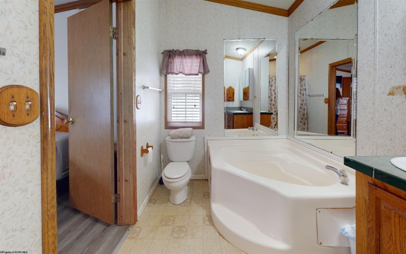 146 BOYLEN Avenue, Grafton, West Virginia 26354, 3 Bedrooms Bedrooms, 9 Rooms Rooms,2 BathroomsBathrooms,Single Family Detached,For Sale,BOYLEN,10163318