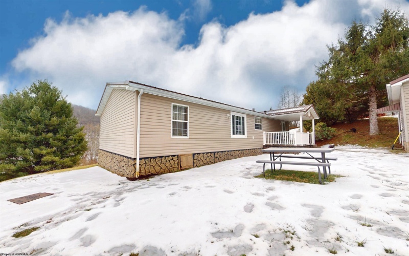 146 BOYLEN Avenue, Grafton, West Virginia 26354, 3 Bedrooms Bedrooms, 9 Rooms Rooms,2 BathroomsBathrooms,Single Family Detached,For Sale,BOYLEN,10163318