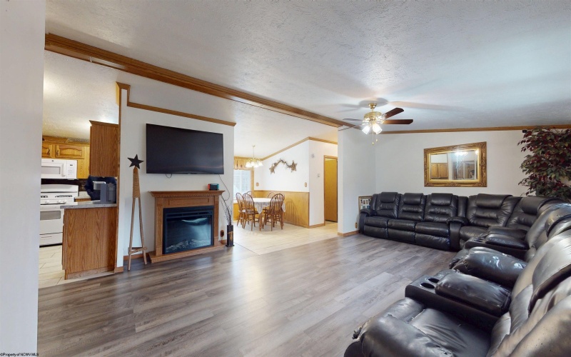 146 BOYLEN Avenue, Grafton, West Virginia 26354, 3 Bedrooms Bedrooms, 9 Rooms Rooms,2 BathroomsBathrooms,Single Family Detached,For Sale,BOYLEN,10163318