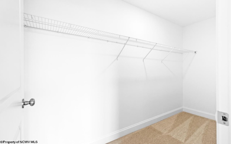 282 Red Oak Lane, Morgantown, West Virginia 26501, 3 Bedrooms Bedrooms, 7 Rooms Rooms,2 BathroomsBathrooms,Single Family Attached,For Sale,Red Oak,10163321