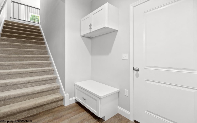 282 Red Oak Lane, Morgantown, West Virginia 26501, 3 Bedrooms Bedrooms, 7 Rooms Rooms,2 BathroomsBathrooms,Single Family Attached,For Sale,Red Oak,10163321