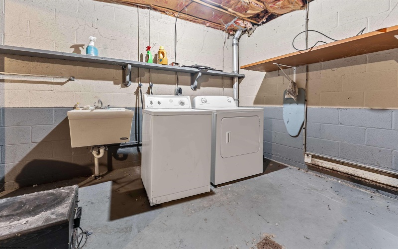 990 Northwestern Avenue, Morgantown, West Virginia 26505, 2 Bedrooms Bedrooms, 6 Rooms Rooms,1 BathroomBathrooms,Single Family Attached,For Sale,Northwestern,10163322 990 Northwestern Avenue, Morgantown, West Virginia 26505, 2 Bedrooms Bedrooms, 6 Rooms Rooms,1 BathroomBathrooms,Single Family Attached,For Sale,Northwestern,10163322