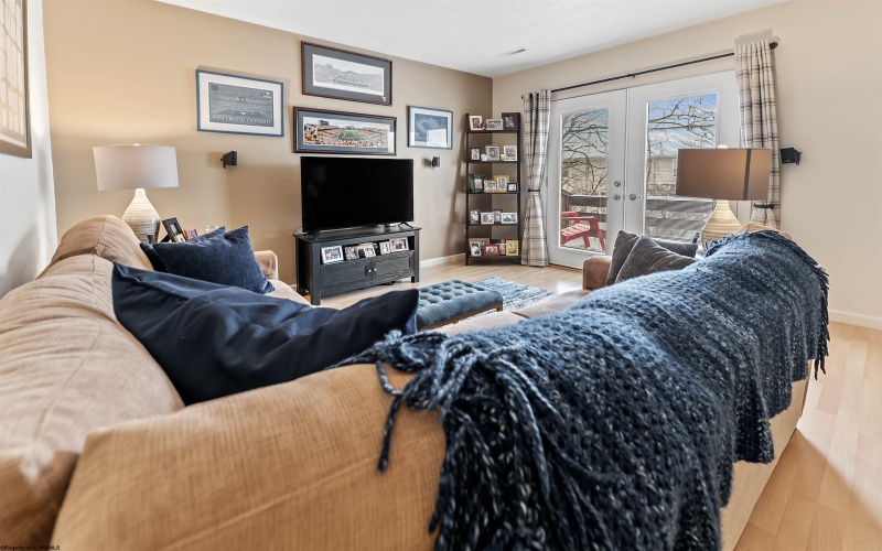 990 Northwestern Avenue, Morgantown, West Virginia 26505, 2 Bedrooms Bedrooms, 6 Rooms Rooms,1 BathroomBathrooms,Single Family Attached,For Sale,Northwestern,10163322 990 Northwestern Avenue, Morgantown, West Virginia 26505, 2 Bedrooms Bedrooms, 6 Rooms Rooms,1 BathroomBathrooms,Single Family Attached,For Sale,Northwestern,10163322