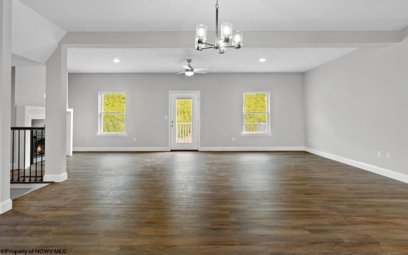 284 Red Oak Lane, Morgantown, West Virginia 26501, 3 Bedrooms Bedrooms, 7 Rooms Rooms,2 BathroomsBathrooms,Single Family Attached,For Sale,Red Oak,10163326