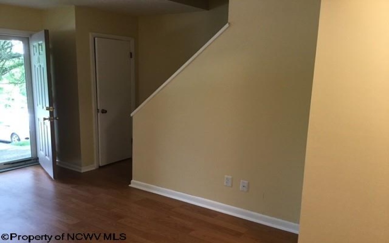 20 Marcus Drive, Morgantown, West Virginia 26501, 2 Bedrooms Bedrooms, 5 Rooms Rooms,1 BathroomBathrooms,Single Family Attached,For Sale,Marcus,10163331