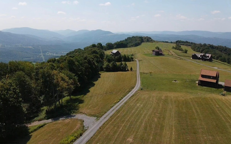 18 Pointy Knob Road, Davis, West Virginia 26260, ,Lots/land,For Sale,Pointy Knob,10163332