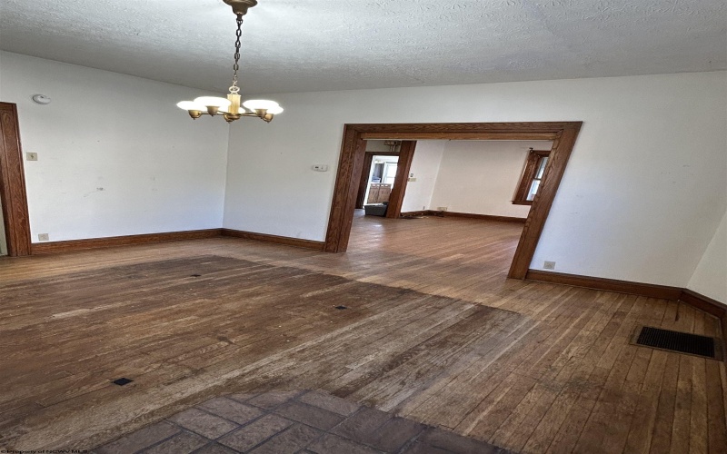 635 Main Street, Philippi, West Virginia 26416, 4 Bedrooms Bedrooms, 9 Rooms Rooms,1 BathroomBathrooms,Single Family Detached,For Sale,Main,10163334