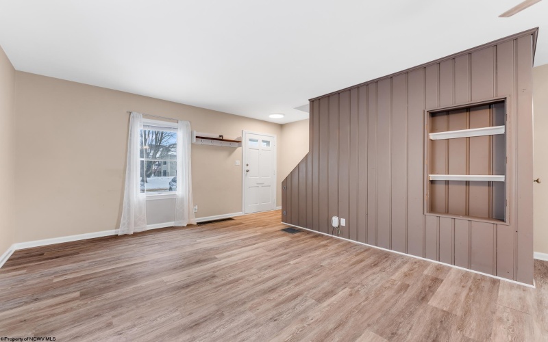 381 Laurel Street, Morgantown, West Virginia 26505, 2 Bedrooms Bedrooms, 4 Rooms Rooms,1 BathroomBathrooms,Single Family Detached,For Sale,Laurel,10163323