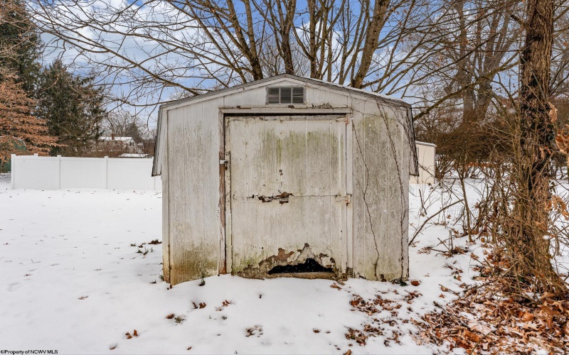 381 Laurel Street, Morgantown, West Virginia 26505, 2 Bedrooms Bedrooms, 4 Rooms Rooms,1 BathroomBathrooms,Single Family Detached,For Sale,Laurel,10163323