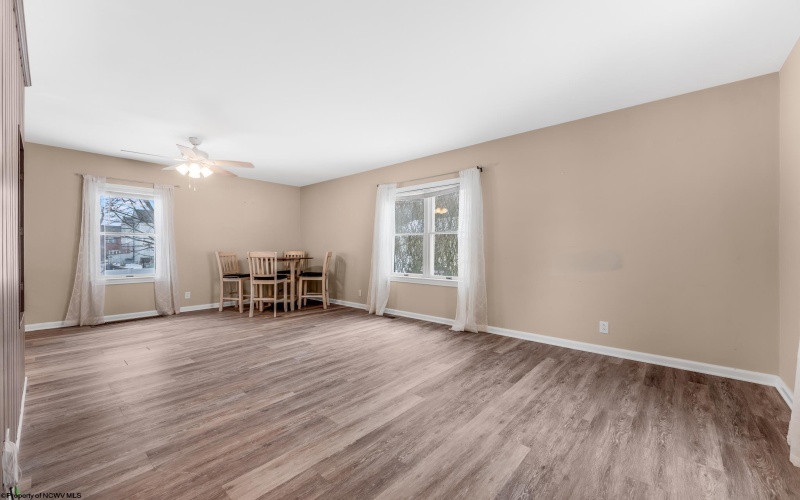 381 Laurel Street, Morgantown, West Virginia 26505, 2 Bedrooms Bedrooms, 4 Rooms Rooms,1 BathroomBathrooms,Single Family Detached,For Sale,Laurel,10163323