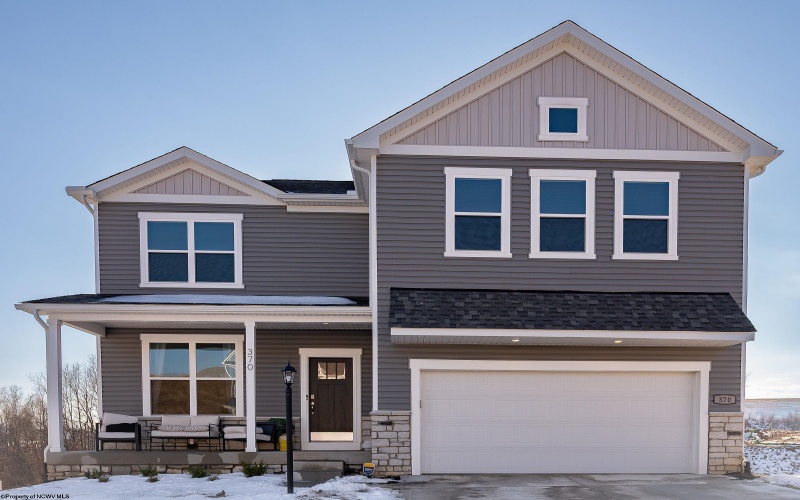 370 Lexington Circle, Bridgeport, West Virginia 26330, 5 Bedrooms Bedrooms, 8 Rooms Rooms,3 BathroomsBathrooms,Single Family Detached,For Sale,Lexington,10163333