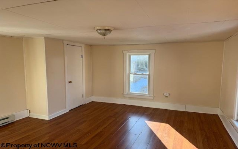 200 Cherry Street, Morgantown, West Virginia 26501, 4 Bedrooms Bedrooms, 6 Rooms Rooms,1 BathroomBathrooms,Single Family Detached,For Sale,Cherry,10163330