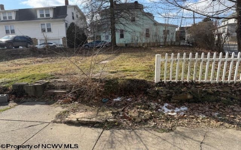 200 Cherry Street, Morgantown, West Virginia 26501, 4 Bedrooms Bedrooms, 6 Rooms Rooms,1 BathroomBathrooms,Single Family Detached,For Sale,Cherry,10163330