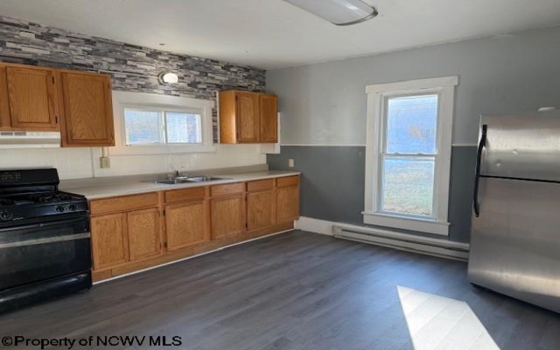 200 Cherry Street, Morgantown, West Virginia 26501, 4 Bedrooms Bedrooms, 6 Rooms Rooms,1 BathroomBathrooms,Single Family Detached,For Sale,Cherry,10163330