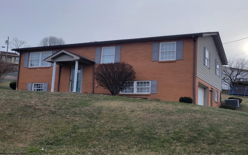 10 Wakefield Street, Bridgeport, West Virginia 26330, 3 Bedrooms Bedrooms, 7 Rooms Rooms,2 BathroomsBathrooms,Single Family Detached,For Sale,Wakefield,10163328 10 Wakefield Street, Bridgeport, West Virginia 26330, 3 Bedrooms Bedrooms, 7 Rooms Rooms,2 BathroomsBathrooms,Single Family Detached,For Sale,Wakefield,10163328