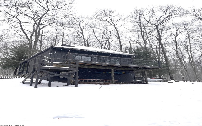 952 Rhododendron Drive, Terra Alta, West Virginia 26764, 2 Bedrooms Bedrooms, 7 Rooms Rooms,2 BathroomsBathrooms,Single Family Detached,For Sale,Rhododendron,10163343