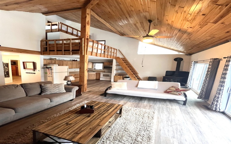 952 Rhododendron Drive, Terra Alta, West Virginia 26764, 2 Bedrooms Bedrooms, 7 Rooms Rooms,2 BathroomsBathrooms,Single Family Detached,For Sale,Rhododendron,10163343