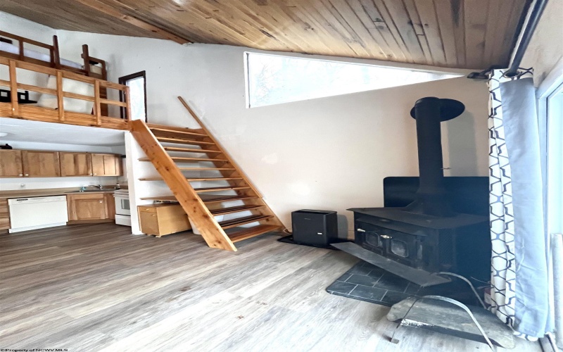 952 Rhododendron Drive, Terra Alta, West Virginia 26764, 2 Bedrooms Bedrooms, 7 Rooms Rooms,2 BathroomsBathrooms,Single Family Detached,For Sale,Rhododendron,10163343