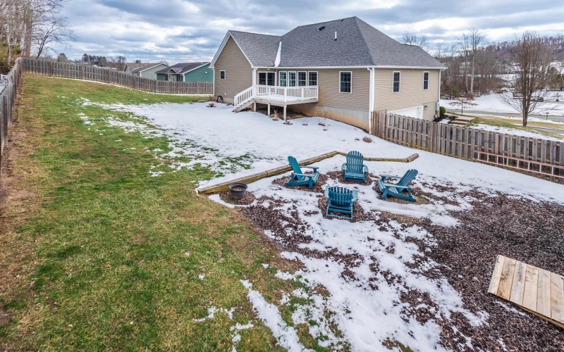 55 Augusta Pines Drive, Fairmont, West Virginia 26554, 4 Bedrooms Bedrooms, 9 Rooms Rooms,4 BathroomsBathrooms,Single Family Detached,For Sale,Augusta Pines,10163338