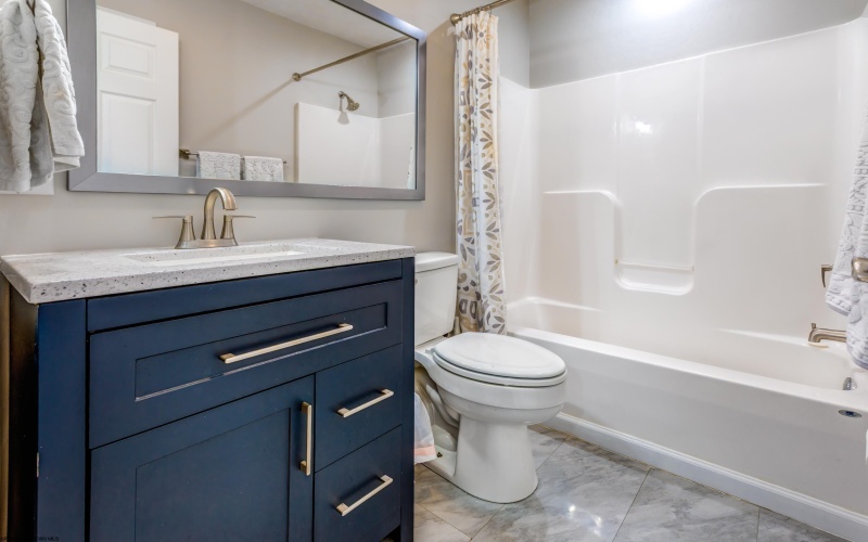 55 Augusta Pines Drive, Fairmont, West Virginia 26554, 4 Bedrooms Bedrooms, 9 Rooms Rooms,4 BathroomsBathrooms,Single Family Detached,For Sale,Augusta Pines,10163338