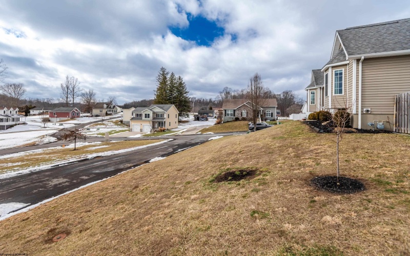 55 Augusta Pines Drive, Fairmont, West Virginia 26554, 4 Bedrooms Bedrooms, 9 Rooms Rooms,4 BathroomsBathrooms,Single Family Detached,For Sale,Augusta Pines,10163338