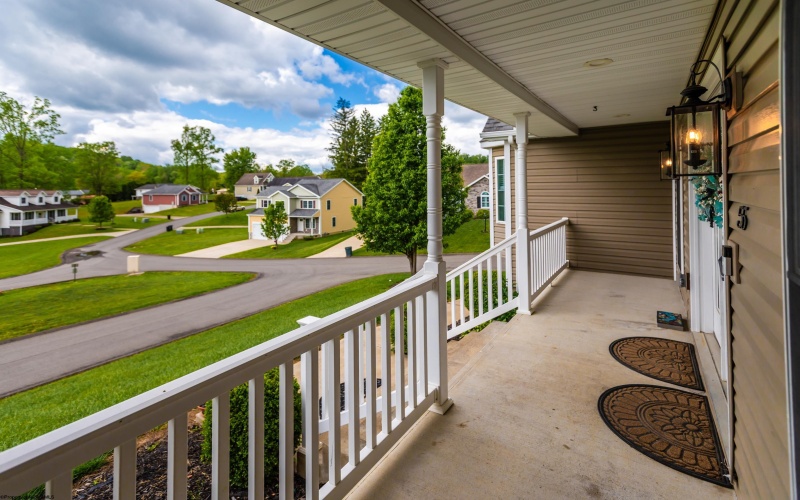 55 Augusta Pines Drive, Fairmont, West Virginia 26554, 4 Bedrooms Bedrooms, 9 Rooms Rooms,4 BathroomsBathrooms,Single Family Detached,For Sale,Augusta Pines,10163338