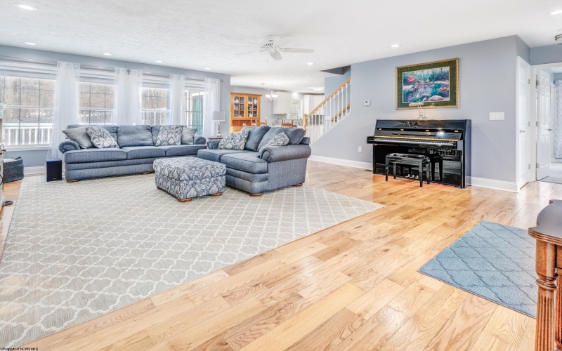 55 Augusta Pines Drive, Fairmont, West Virginia 26554, 4 Bedrooms Bedrooms, 9 Rooms Rooms,4 BathroomsBathrooms,Single Family Detached,For Sale,Augusta Pines,10163338