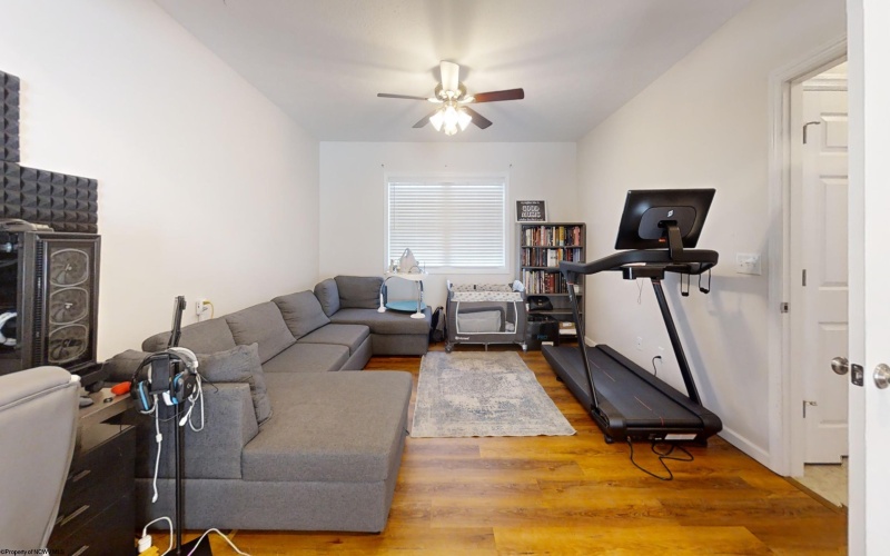 231 Woodbury Drive, Fairmont, West Virginia 26554, 3 Bedrooms Bedrooms, 6 Rooms Rooms,2 BathroomsBathrooms,Single Family Detached,For Sale,Woodbury,10163346