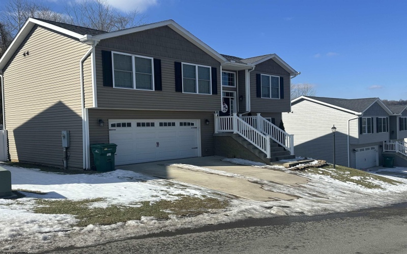 231 Woodbury Drive, Fairmont, West Virginia 26554, 3 Bedrooms Bedrooms, 6 Rooms Rooms,2 BathroomsBathrooms,Single Family Detached,For Sale,Woodbury,10163346