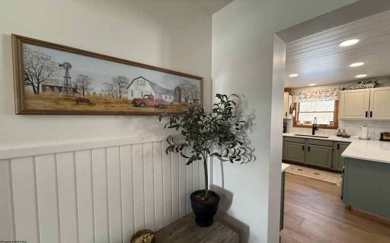 280 Deerfield Circle, Kingwood, West Virginia 26537, 4 Bedrooms Bedrooms, 12 Rooms Rooms,3 BathroomsBathrooms,Single Family Detached,For Sale,Deerfield,10163344