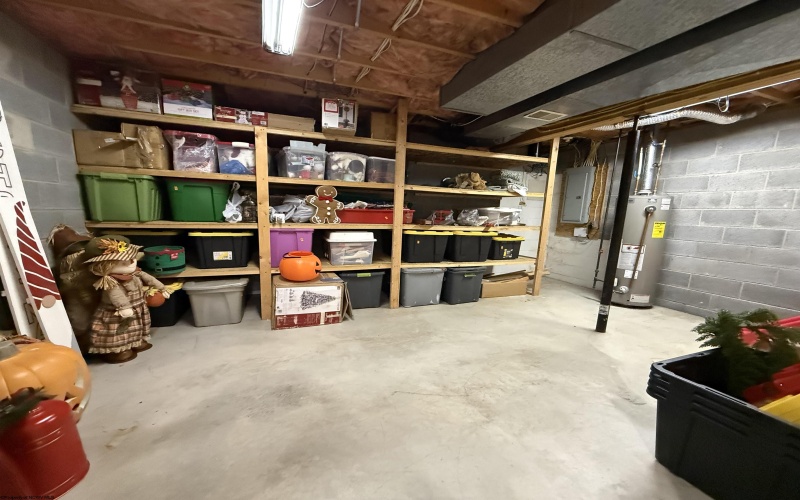 280 Deerfield Circle, Kingwood, West Virginia 26537, 4 Bedrooms Bedrooms, 12 Rooms Rooms,3 BathroomsBathrooms,Single Family Detached,For Sale,Deerfield,10163344