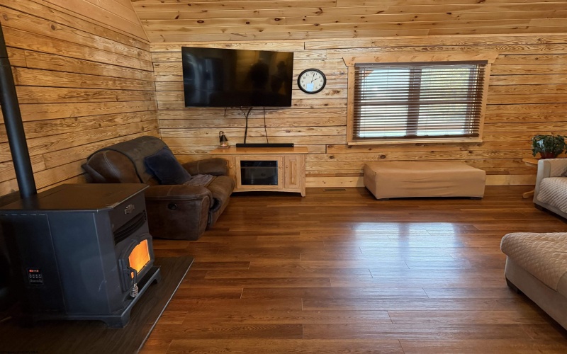 257 Marcus Rennix Road, Valley Bend, West Virginia 26293, 2 Bedrooms Bedrooms, 8 Rooms Rooms,2 BathroomsBathrooms,Single Family Detached,For Sale,Marcus Rennix,10163350