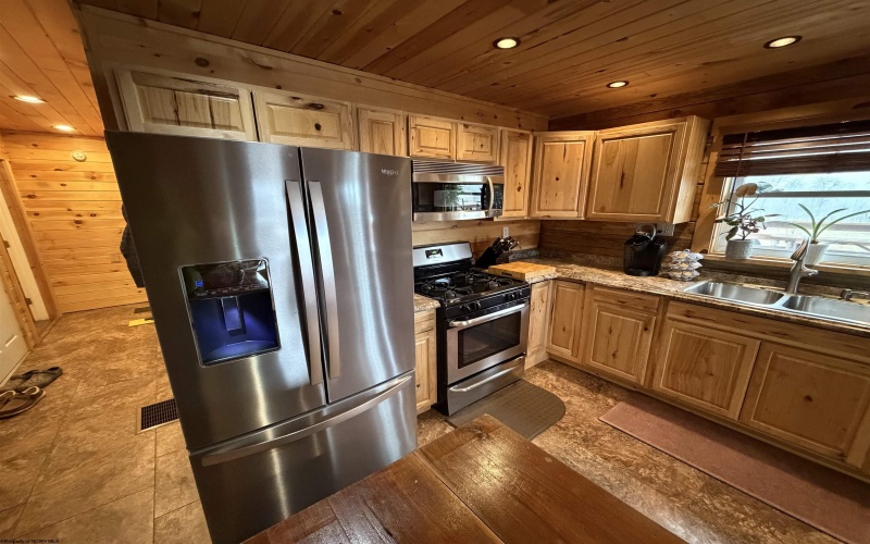 257 Marcus Rennix Road, Valley Bend, West Virginia 26293, 2 Bedrooms Bedrooms, 8 Rooms Rooms,2 BathroomsBathrooms,Single Family Detached,For Sale,Marcus Rennix,10163350