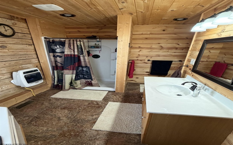 257 Marcus Rennix Road, Valley Bend, West Virginia 26293, 2 Bedrooms Bedrooms, 8 Rooms Rooms,2 BathroomsBathrooms,Single Family Detached,For Sale,Marcus Rennix,10163350