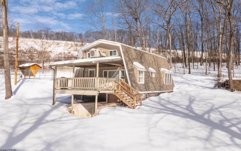 163 Sandy Acres Drive, Bruceton Mills, West Virginia 26525, 3 Bedrooms Bedrooms, 6 Rooms Rooms,1 BathroomBathrooms,Single Family Detached,For Sale,Sandy Acres,10163361