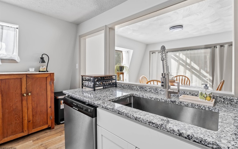 163 Sandy Acres Drive, Bruceton Mills, West Virginia 26525, 3 Bedrooms Bedrooms, 6 Rooms Rooms,1 BathroomBathrooms,Single Family Detached,For Sale,Sandy Acres,10163361