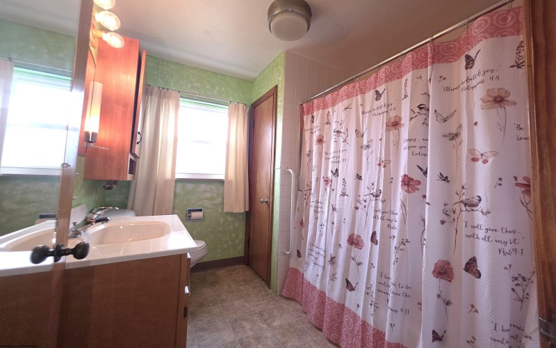 116 Price Street, Kingwood, West Virginia 26537, 3 Bedrooms Bedrooms, 7 Rooms Rooms,2 BathroomsBathrooms,Single Family Detached,For Sale,Price,10160989