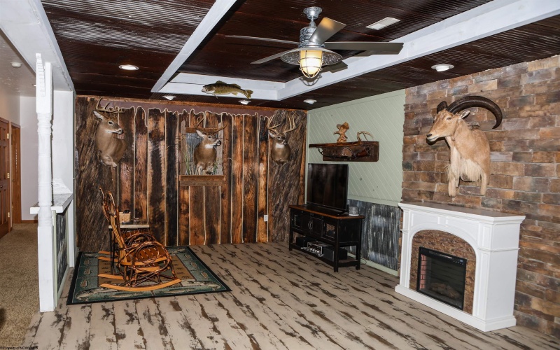 981 Barbour Pike, Mount Clare, West Virginia 26408, 4 Bedrooms Bedrooms, 9 Rooms Rooms,3 BathroomsBathrooms,Single Family Detached,For Sale,Barbour,10163354 981 Barbour Pike, Mount Clare, West Virginia 26408, 4 Bedrooms Bedrooms, 9 Rooms Rooms,3 BathroomsBathrooms,Single Family Detached,For Sale,Barbour,10163354