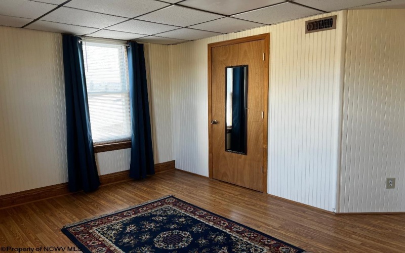 215 Western Avenue, Westover, West Virginia 26501, 2 Bedrooms Bedrooms, 5 Rooms Rooms,1 BathroomBathrooms,Single Family Detached,For Sale,Western,10161895