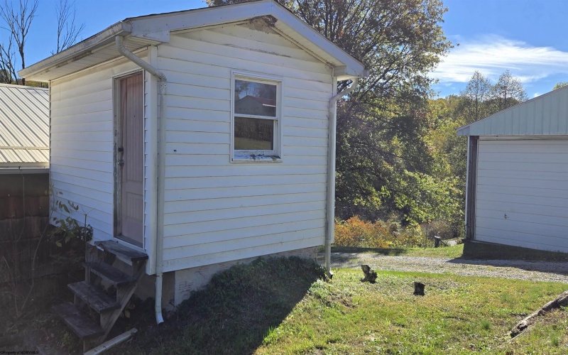 7419 Union Road, Philippi, West Virginia 26416-8126, 3 Bedrooms Bedrooms, 9 Rooms Rooms,1 BathroomBathrooms,Single Family Detached,For Sale,Union,10163362