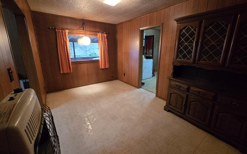 7419 Union Road, Philippi, West Virginia 26416-8126, 3 Bedrooms Bedrooms, 9 Rooms Rooms,1 BathroomBathrooms,Single Family Detached,For Sale,Union,10163362