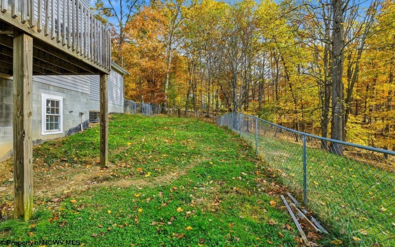 46 Oakridge Lane, Bridgeport, West Virginia 26330-0000, 3 Bedrooms Bedrooms, 6 Rooms Rooms,2 BathroomsBathrooms,Single Family Detached,For Sale,Oakridge,10163372