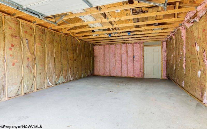 46 Oakridge Lane, Bridgeport, West Virginia 26330-0000, 3 Bedrooms Bedrooms, 6 Rooms Rooms,2 BathroomsBathrooms,Single Family Detached,For Sale,Oakridge,10163372