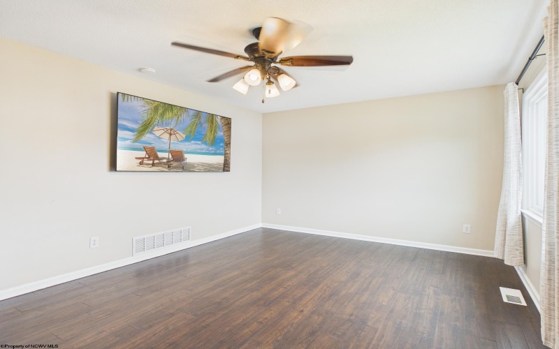 47 Brookside Drive, Lost Creek, West Virginia 26385, 3 Bedrooms Bedrooms, 6 Rooms Rooms,1 BathroomBathrooms,Single Family Detached,For Sale,Brookside,10163366