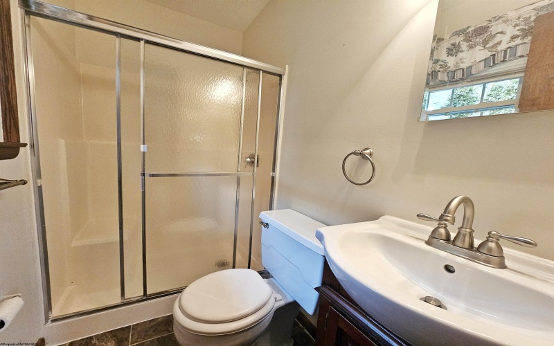 227 Meadowcrest Lane, Bridgeport, West Virginia 26330, 3 Bedrooms Bedrooms, 7 Rooms Rooms,2 BathroomsBathrooms,Single Family Detached,For Sale,Meadowcrest,10163371