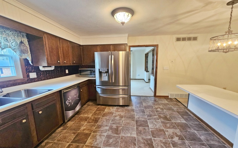 227 Meadowcrest Lane, Bridgeport, West Virginia 26330, 3 Bedrooms Bedrooms, 7 Rooms Rooms,2 BathroomsBathrooms,Single Family Detached,For Sale,Meadowcrest,10163371